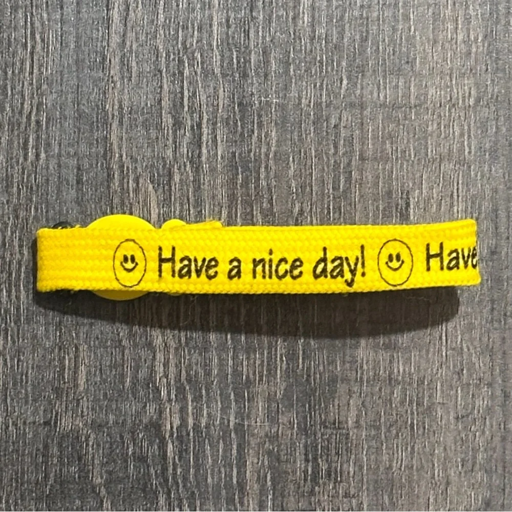💞 Yellow Have A Nice Day! Smiley Face Clip Kids Soft Bracelet